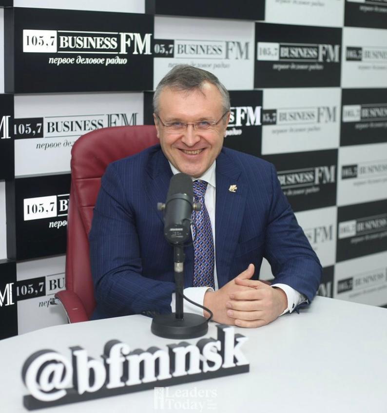 Сайт радио бизнес фм. СМСС Павлов. Сибмонтажспецстрой Новосибирск директор. Бизнес ФМ радио ген директор.