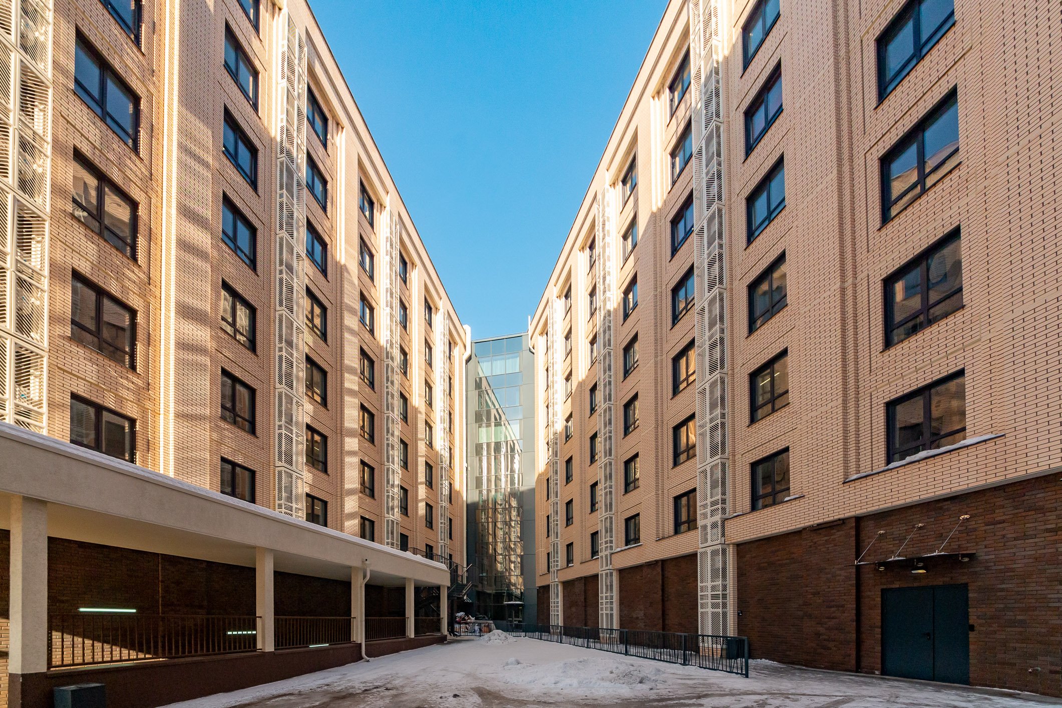 Апт. Пилигрим, вид с внутреней части здания